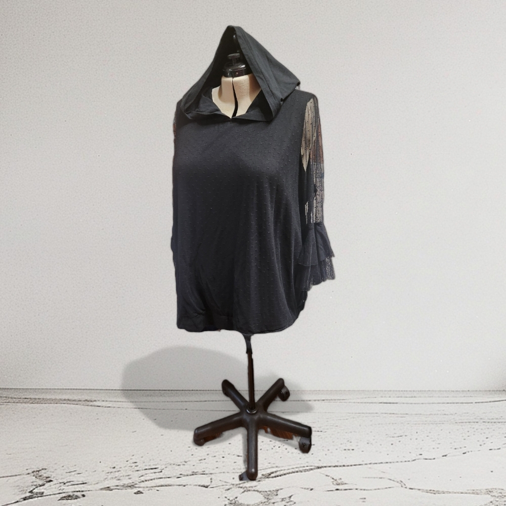 LIVI ACTIVE BY LANE BRYANT BLACK HOODIE WITH LACE SLEEVES 26/28 EUC - Picture 2 of 9